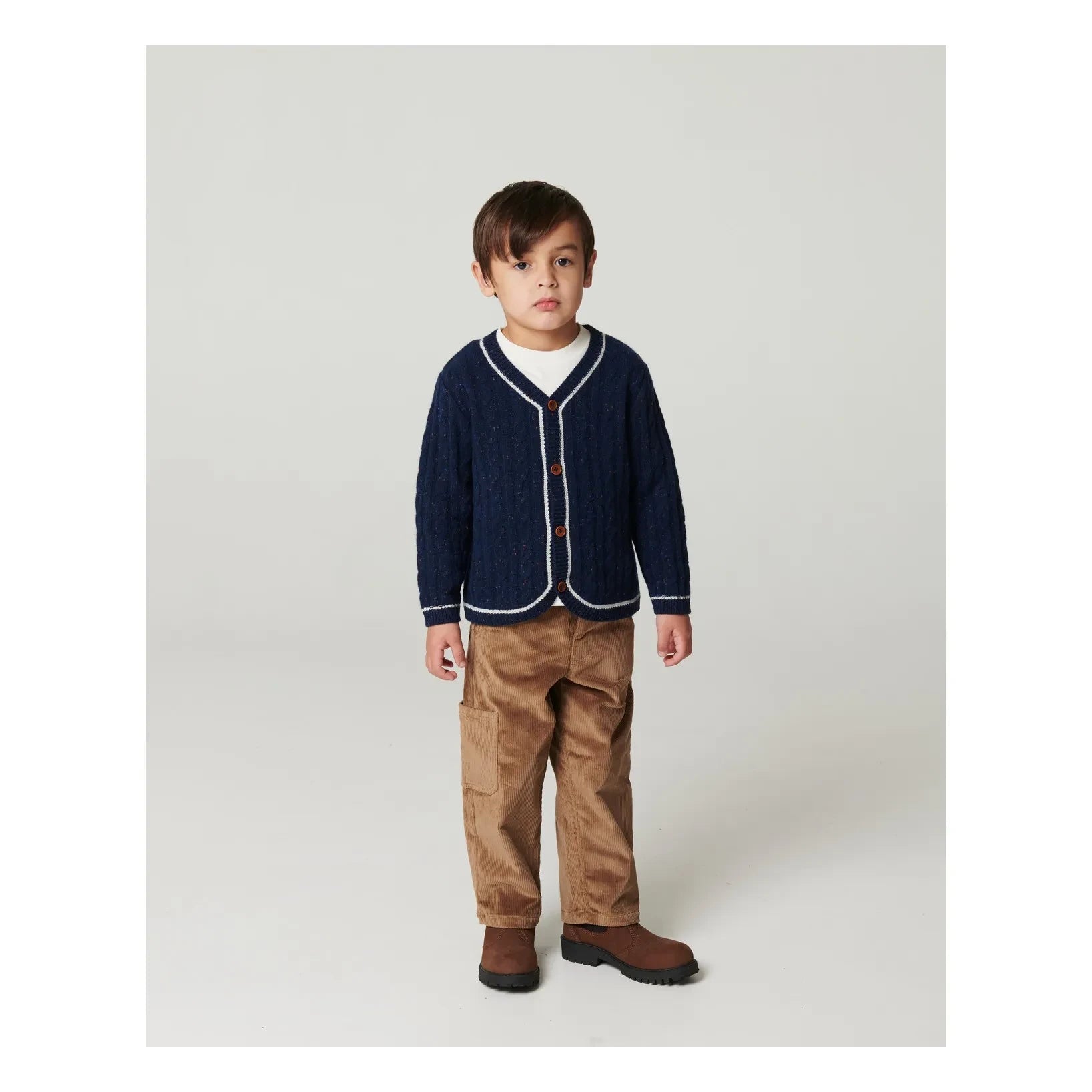Copenhagen Colors - Pantalón de pana acanalada de corte holgado con bordado, algodón orgánico | Beige