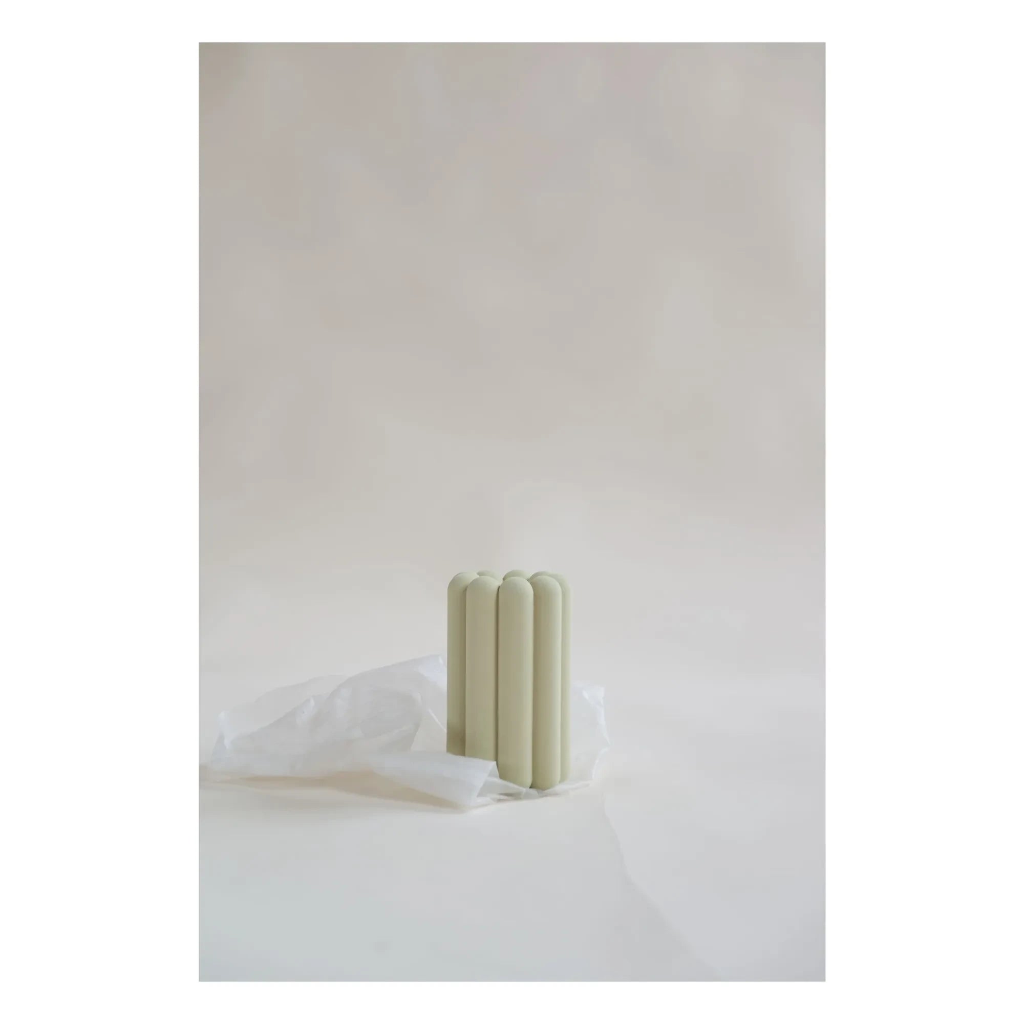Schneid Studio - Lámpara colgante de cerámica Stucco 3 | Pistacho