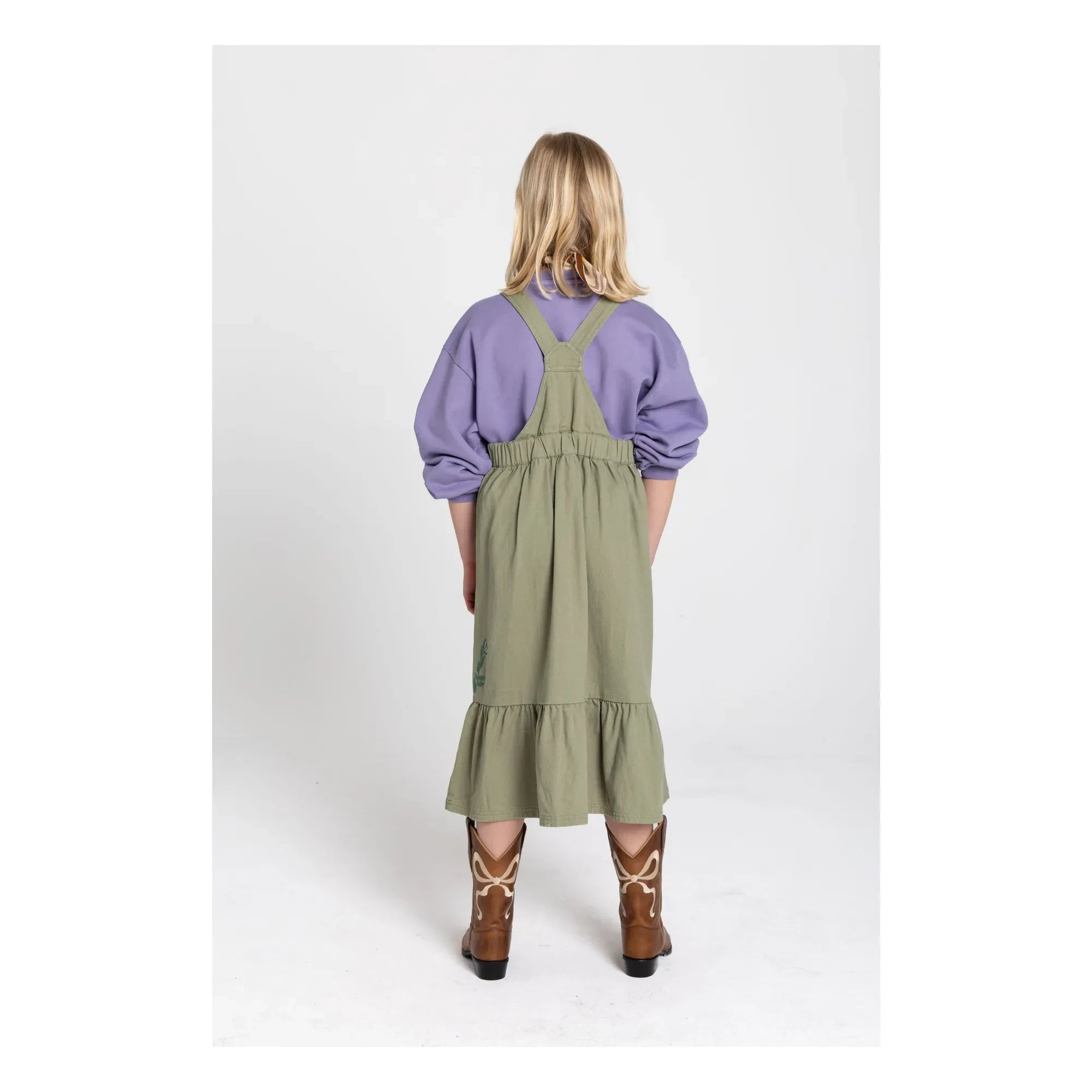 Hundred Pieces - Devi Fleurie Delantal | Verde almendra