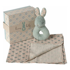 Maileg - Set de nacimiento - Sonajero de conejito y pañal | Verde menta