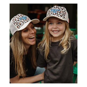 Hello Hossy - Gorra Trucker con Visera Curva Leopardo Fibras Recicladas | Crema