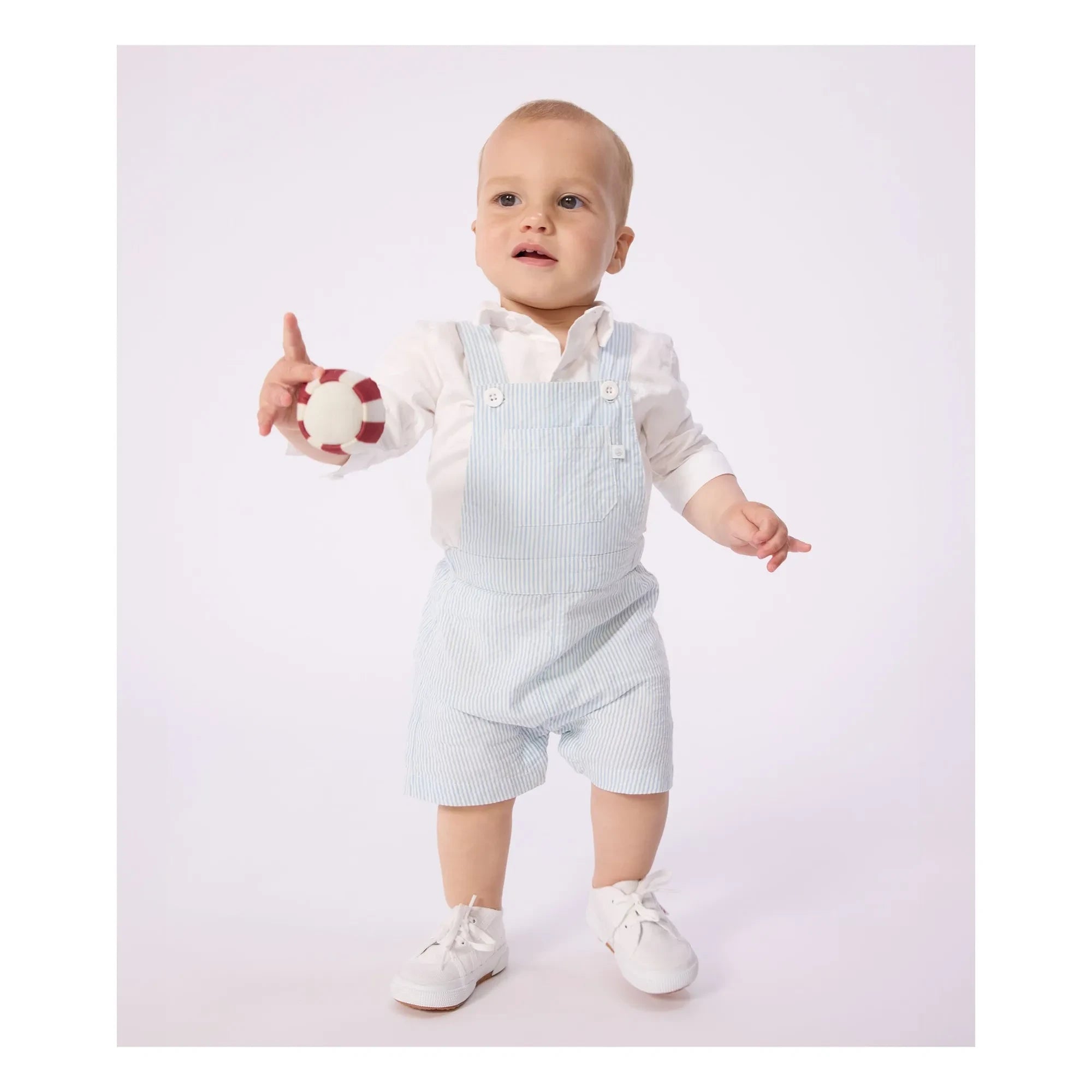 Petit Bateau - Peto corto de sirsaca de algodón orgánico a rayas | Azul claro