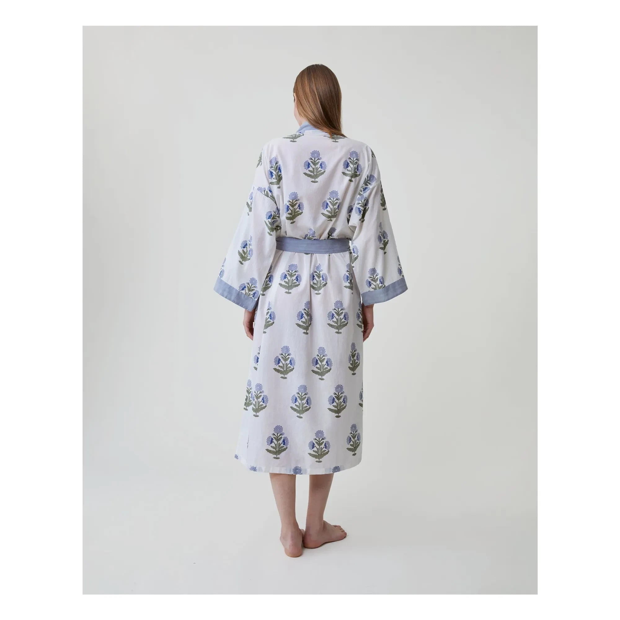 Scarlette Ateliers - Kimono blanco con estampado de amapolas Clark