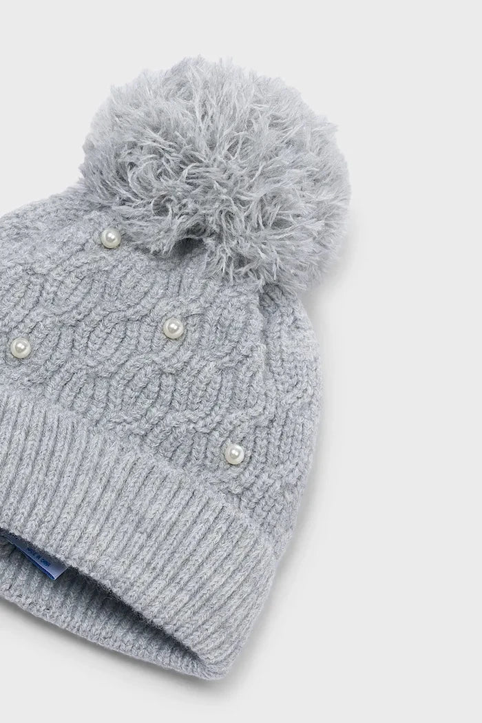 Gorro infantil Mayoral con pompón de lana