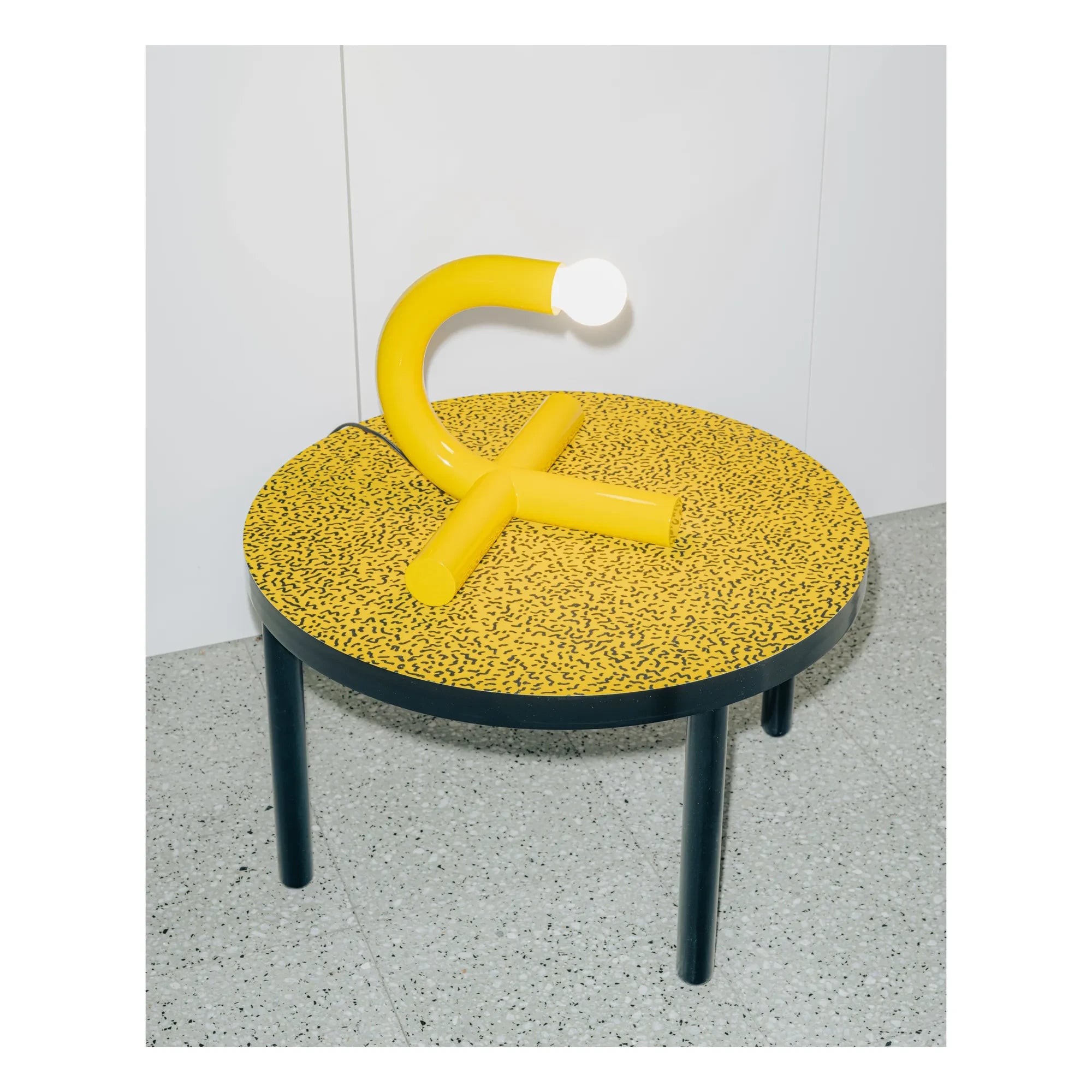 Valerie Objects - Lámpara de mesa La Tre | Amarillo