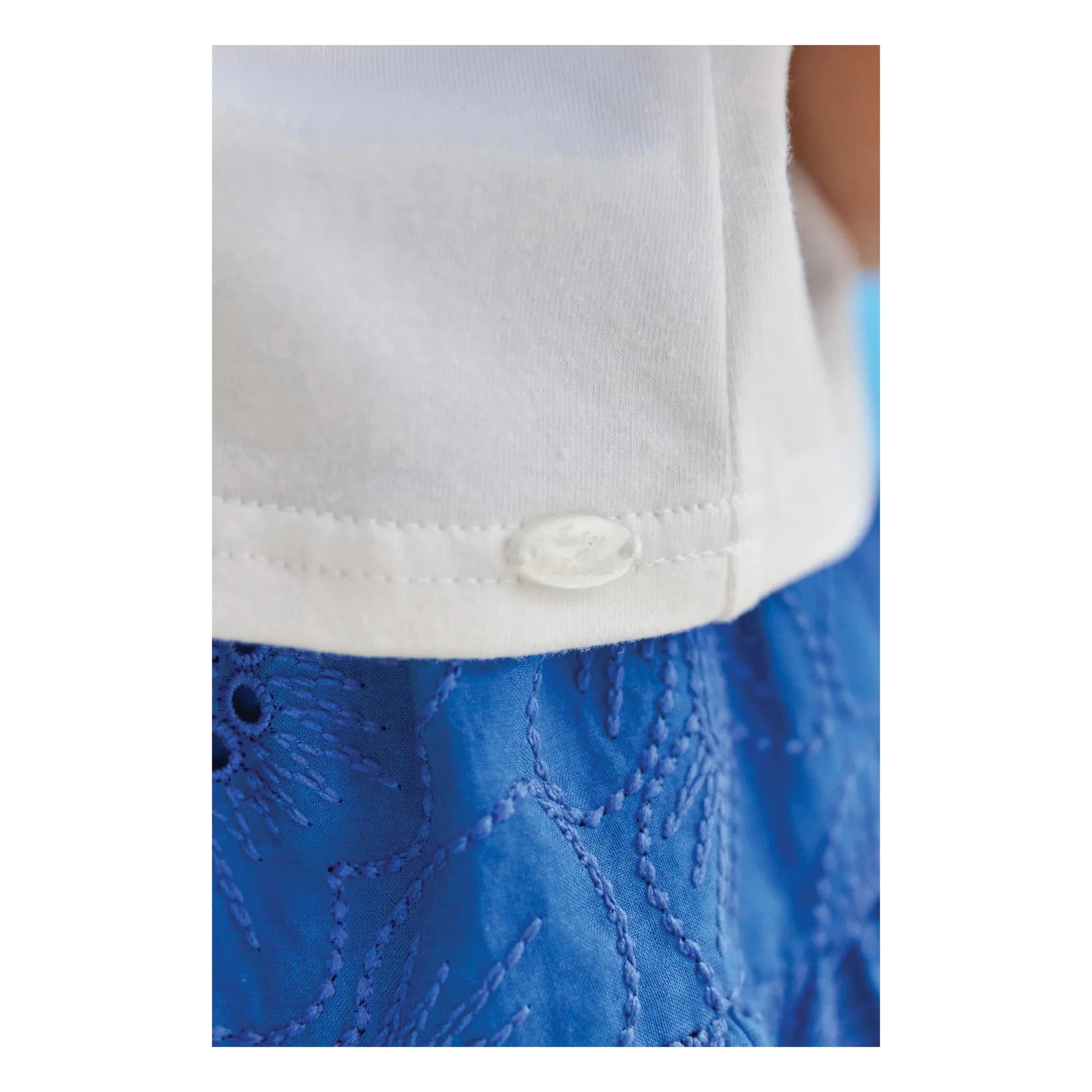 Tartine et Chocolat - Camiseta bordada con flores | Blanco
