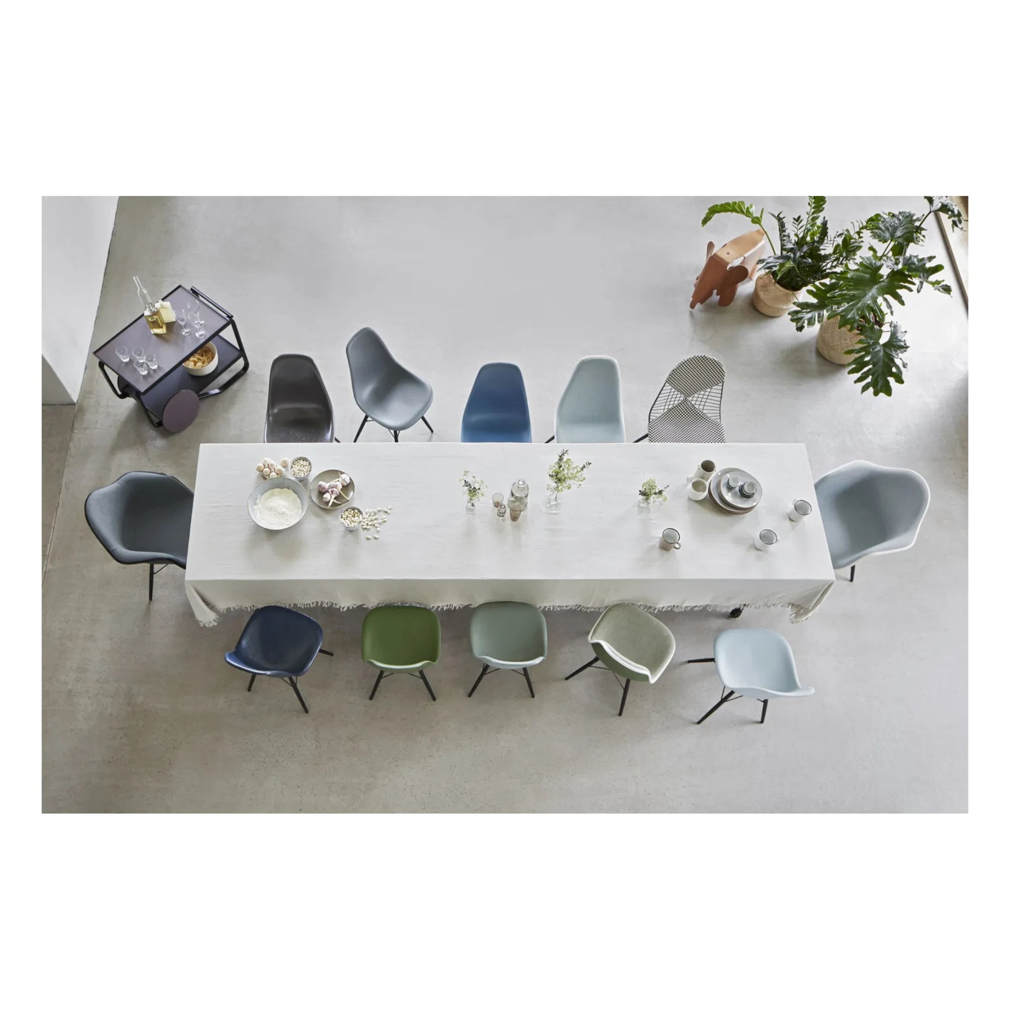 Vitra - Silla DSW de plástico - base de arce - Charles & Ray Eames | Granito
