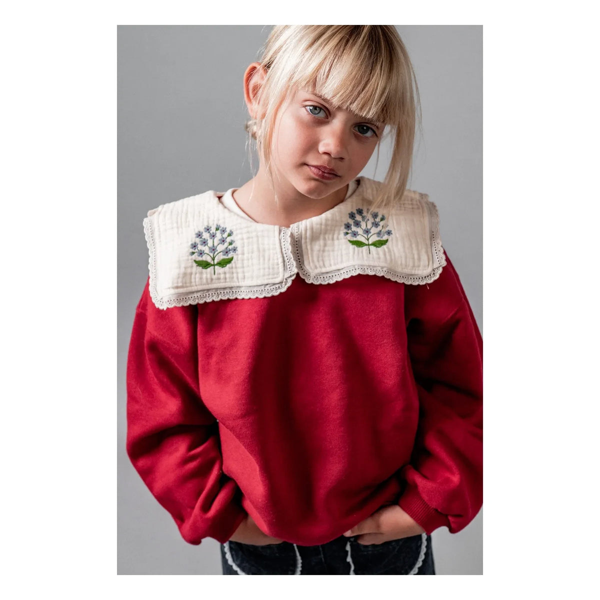 birinit - Sudadera con cuello drapeado, bordada en algodón orgánico | Burdeos