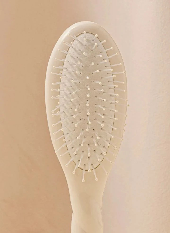 La Bonne Brosse - The Little Miracle Brush No. 04 - Abre enredos y da masajes | Crema