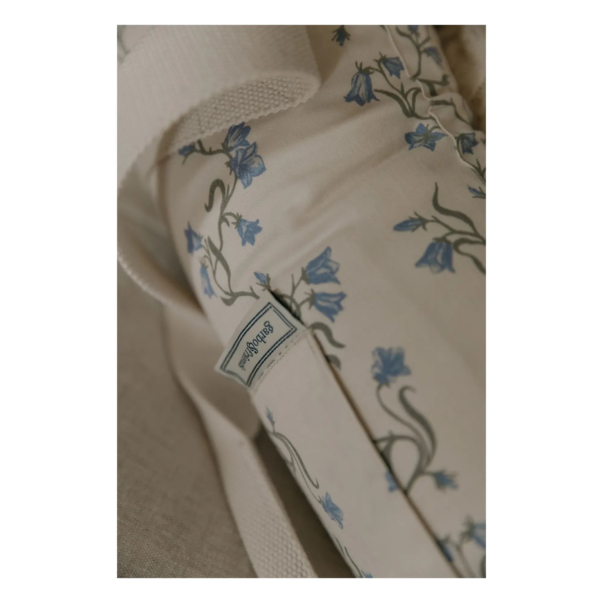 garbo&friends - Moisés con estampado floral