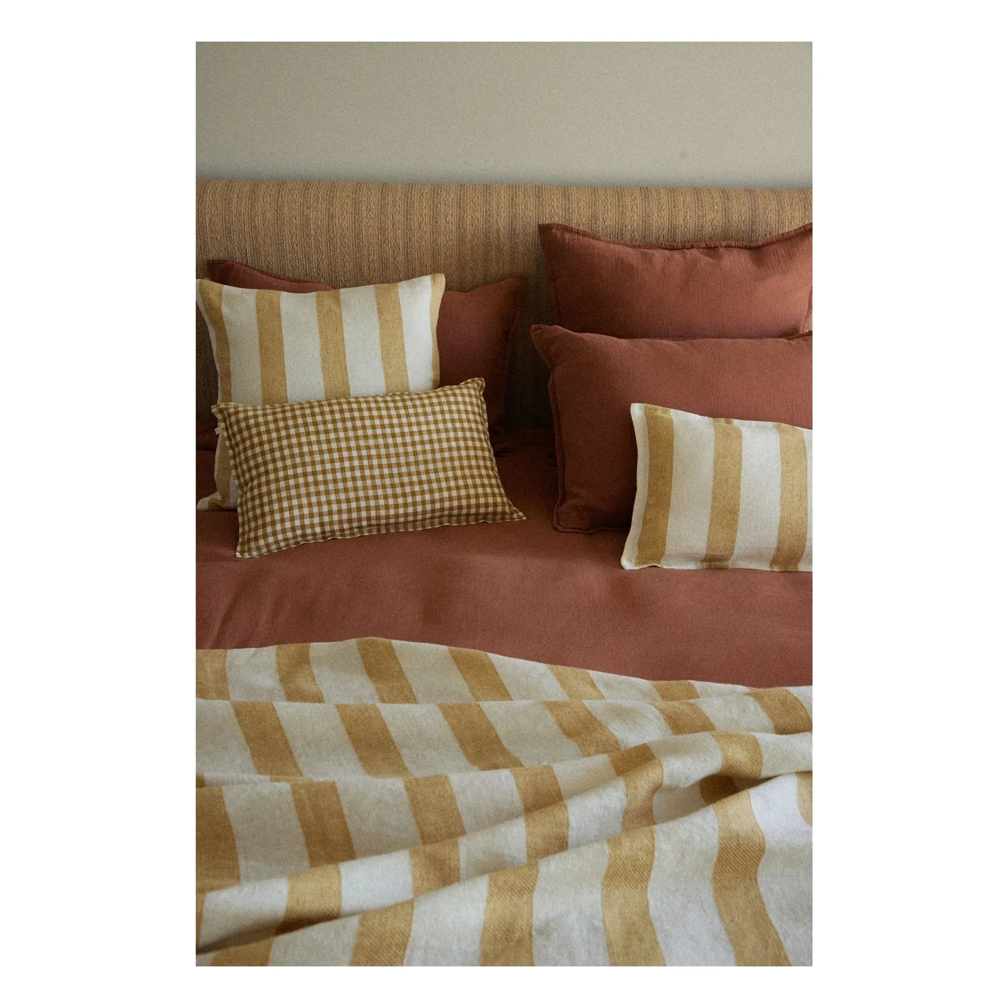 Gabrielle Paris - Colcha de lino Bastide | Color Yellow Curry