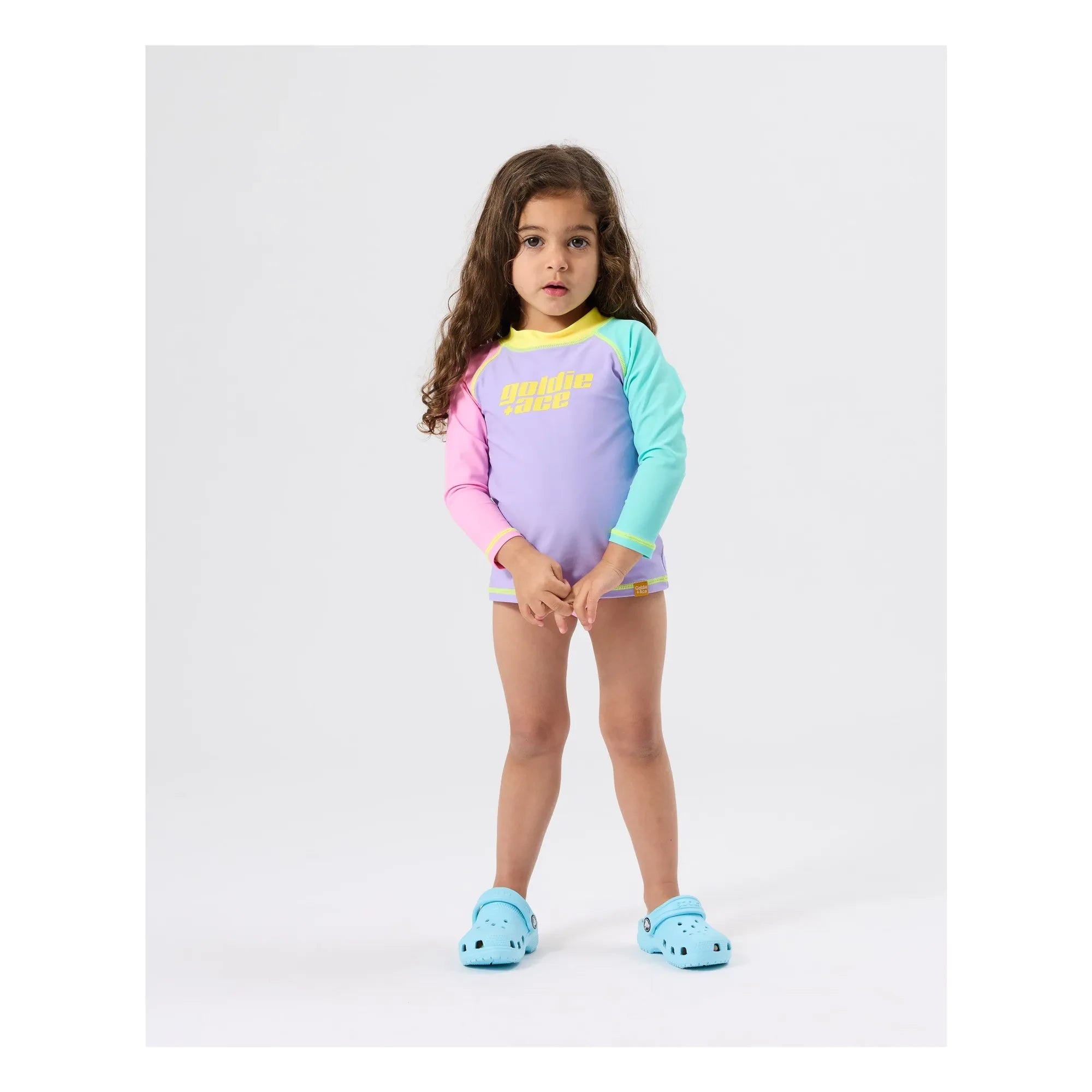 Goldie + Ace - Camiseta de baño con protección UV Paradise | Malva