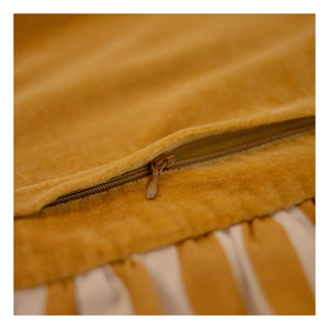 Olsson & Jensen - Funda de cojín de terciopelo Elina | Ocre