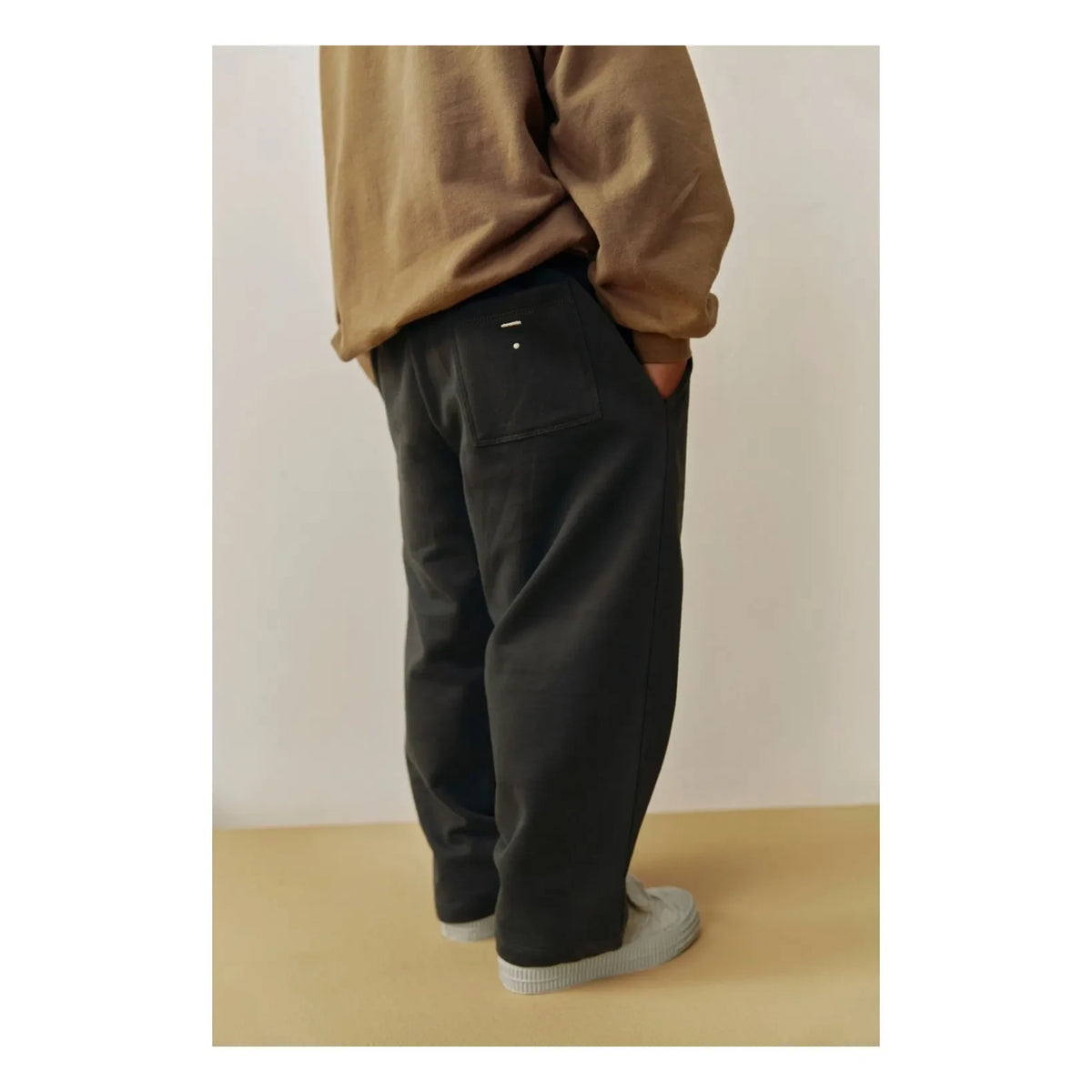 Gray Label - Pantalones negros de algodón orgánico talla grande