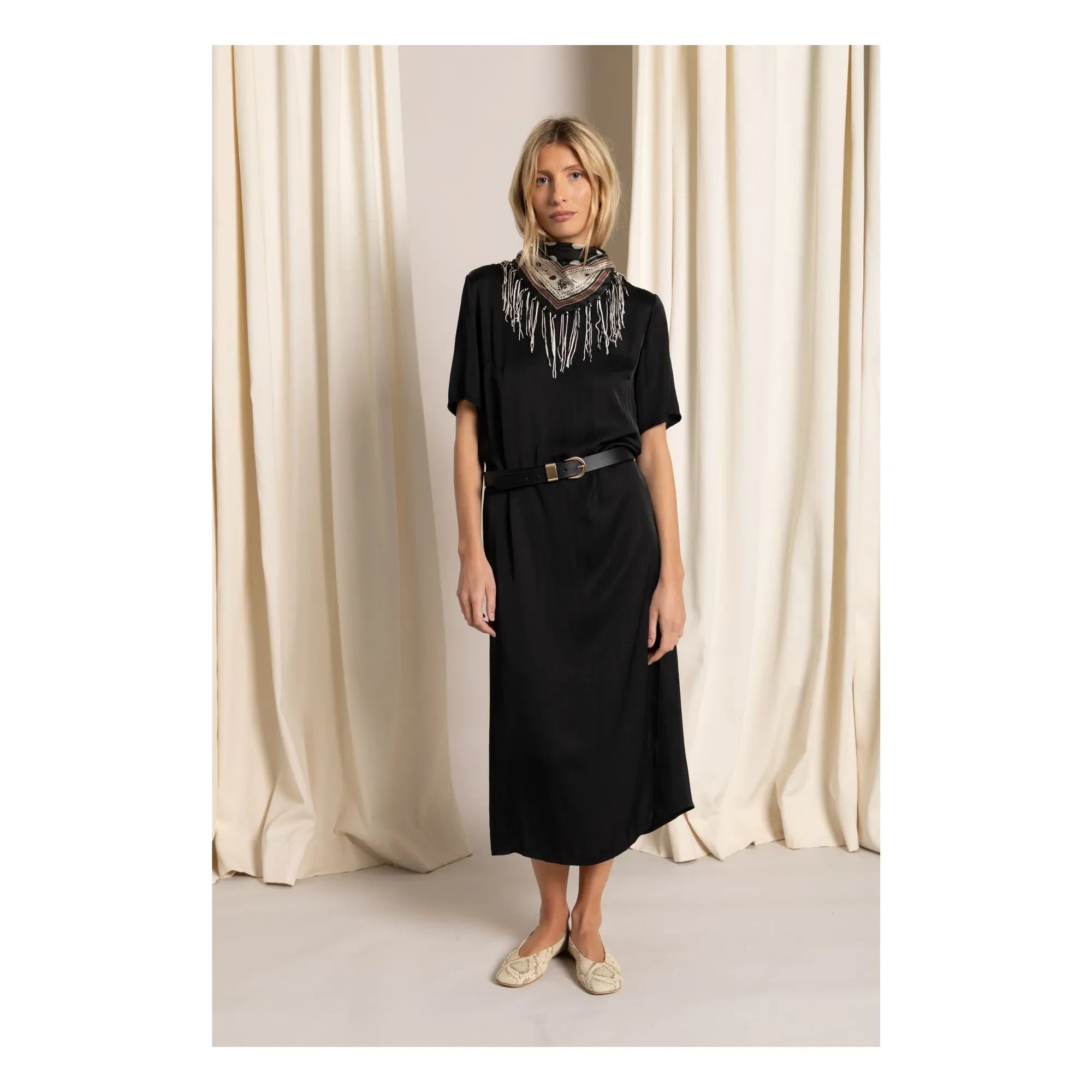 Smallable Woman - Vestido camiseta Edith | Negro