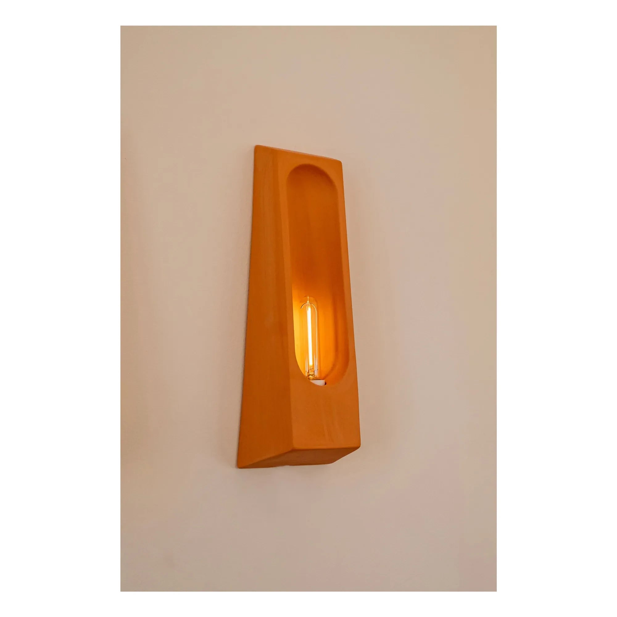 Violaine d'Harcourt - Aplique de pared Alcove | Terra