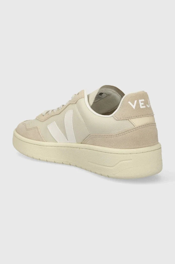 Zapatillas de piel Veja V-90