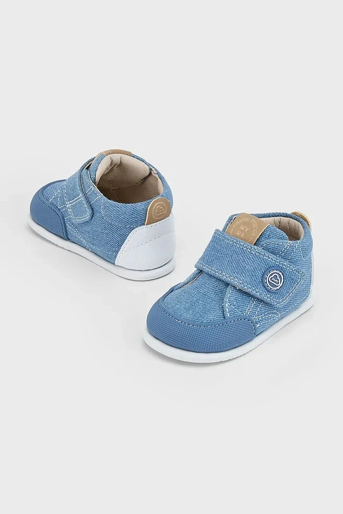 Zapatitos de medio mes de Mayoral para bebé