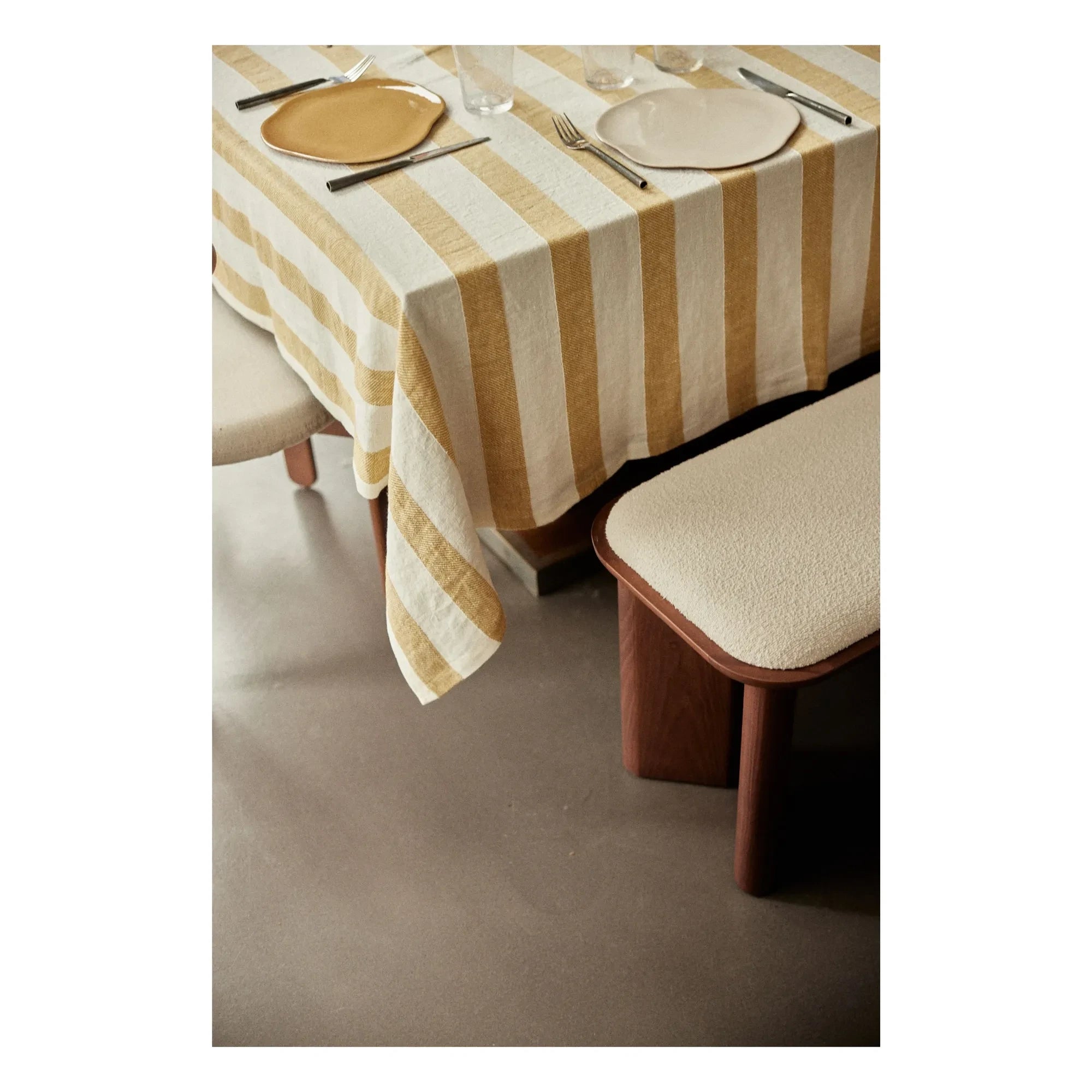 Gabrielle Paris - Mantel de lino Bastide | Color amarillo curry