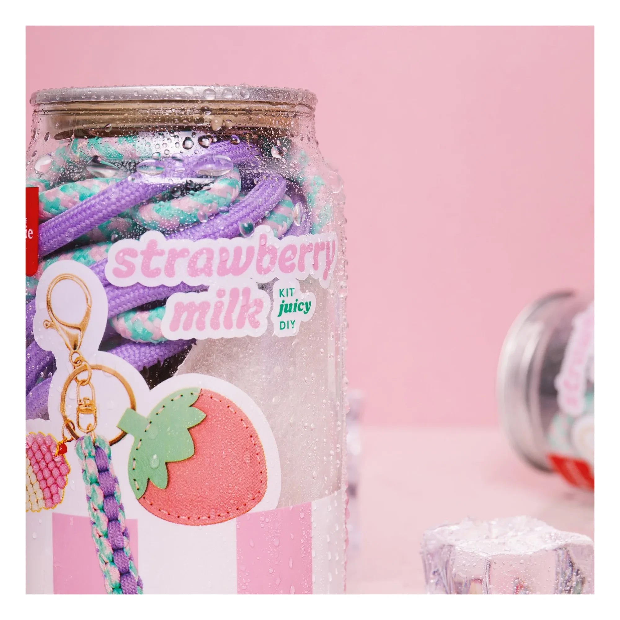 La Petite Épicerie - Pshiiit anahtarlık seti - Strawberry Milk