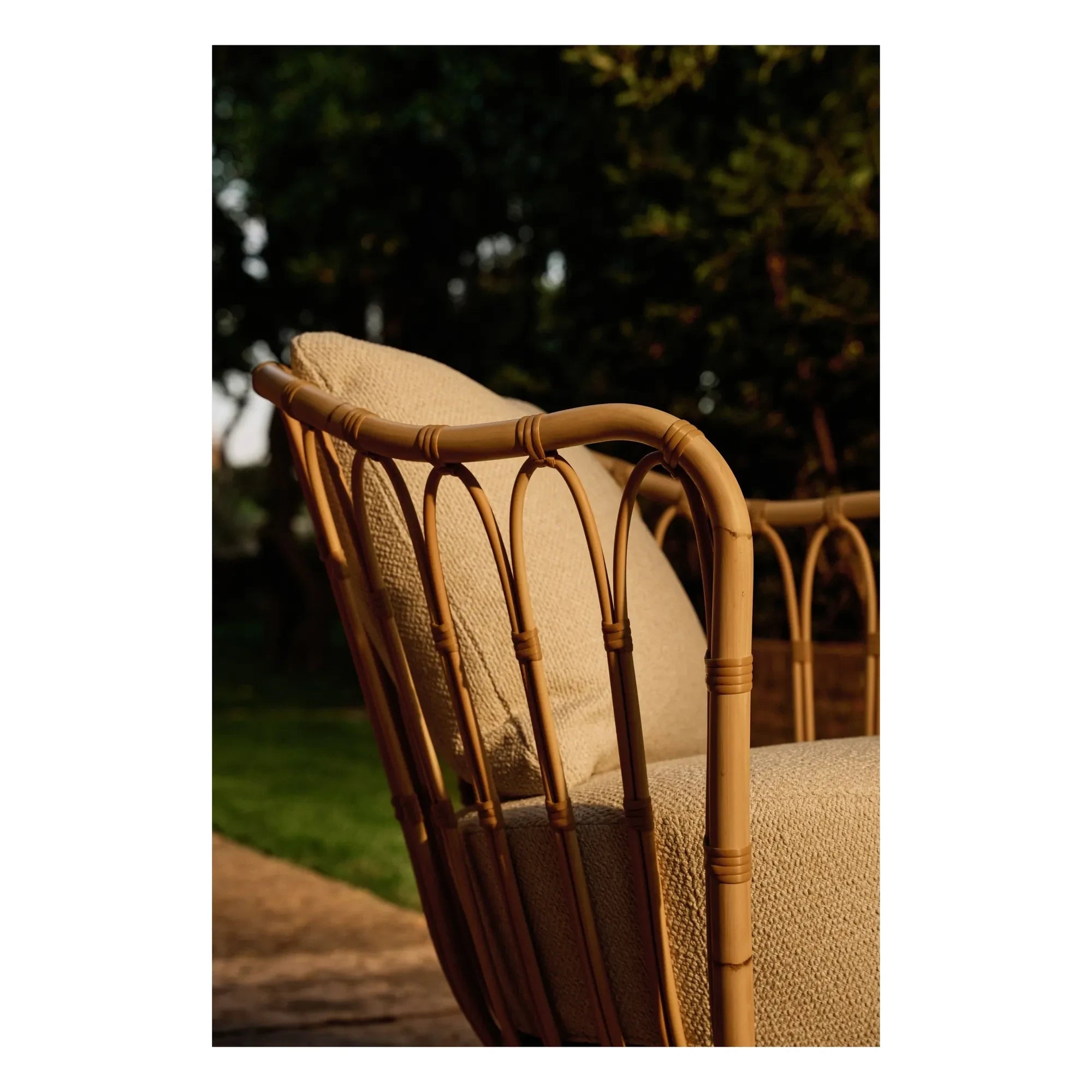Gubi - Tumbona Grace de exterior