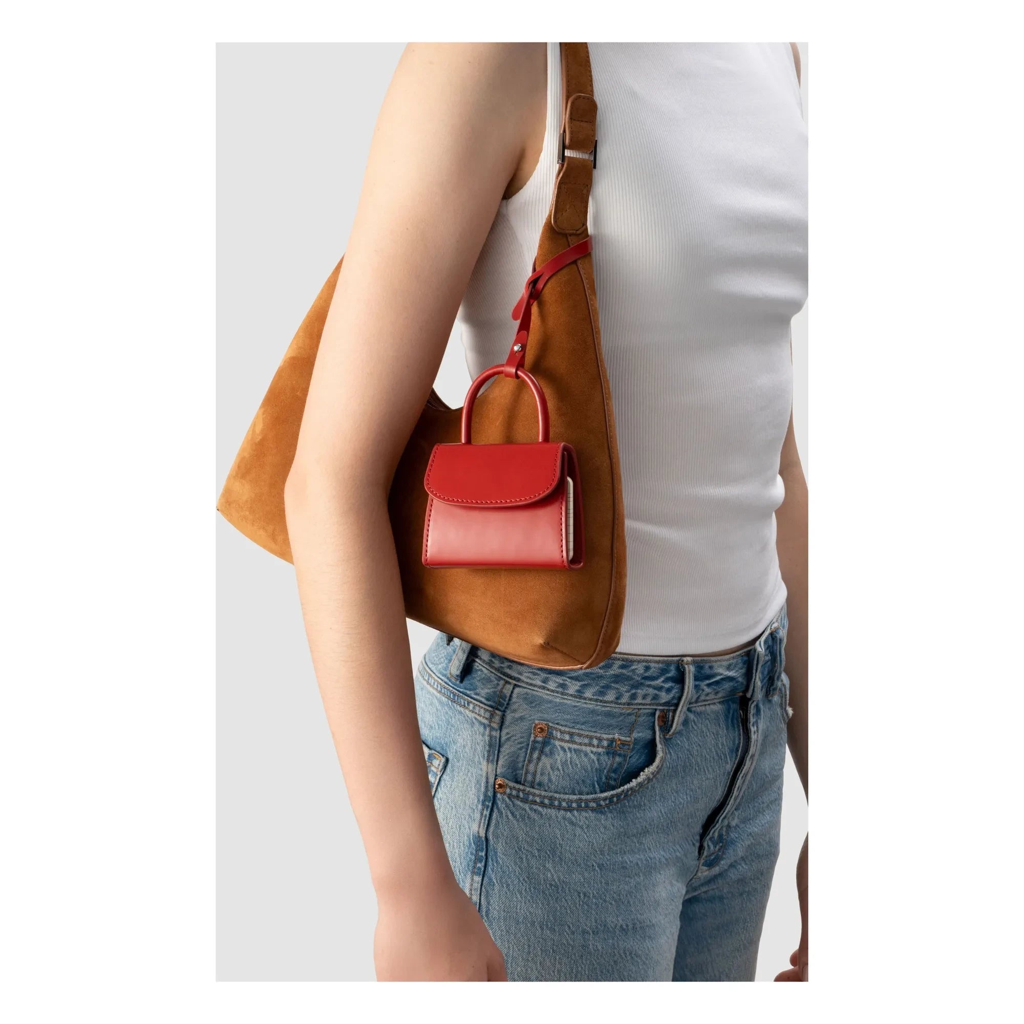 BY FAR - Amber Bag Suecia | Camel