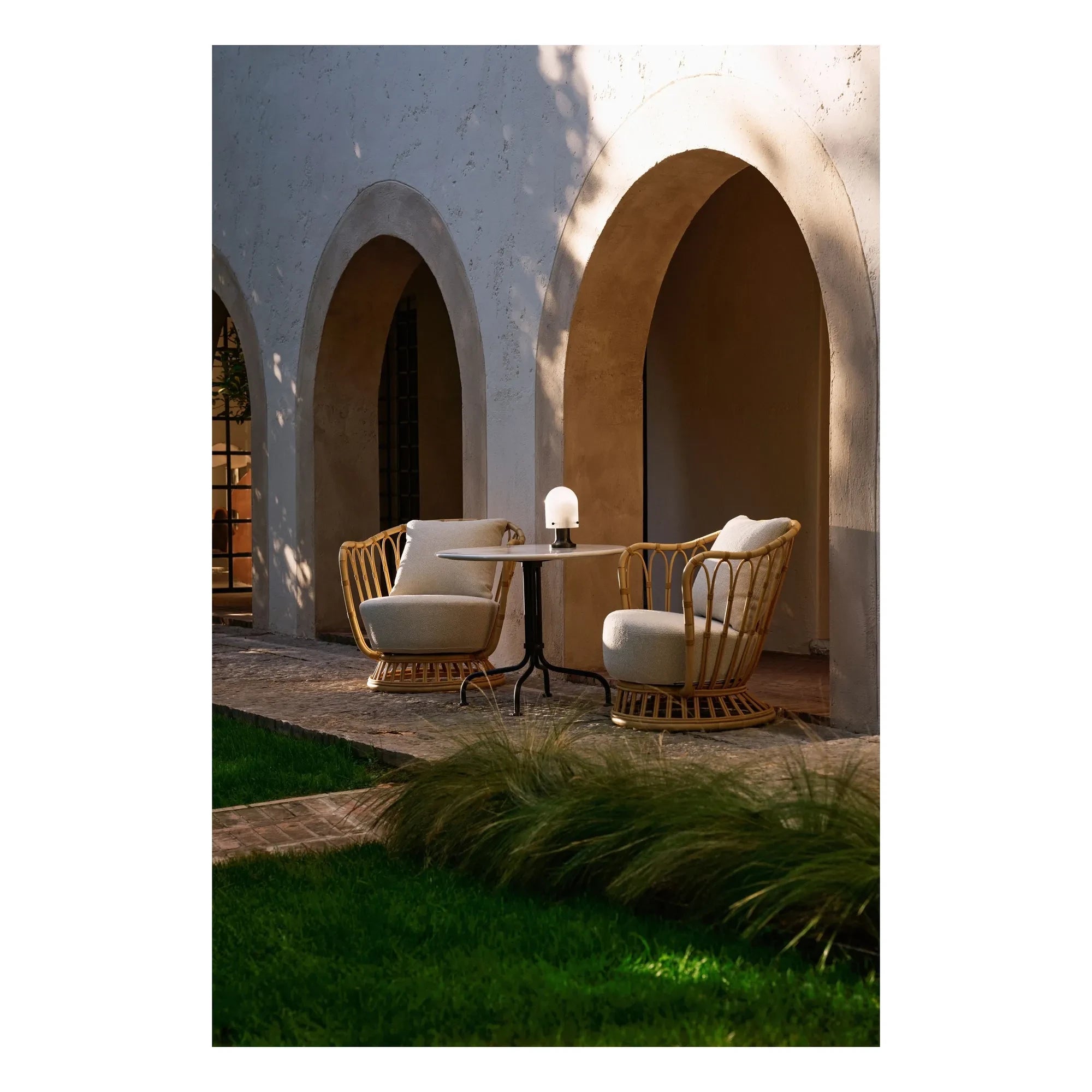 Gubi - Tumbona Grace de exterior