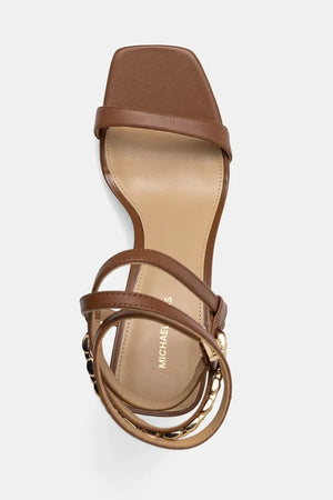 Sandalia de tacón de cuero Marcia de MICHAEL Michael Kors
