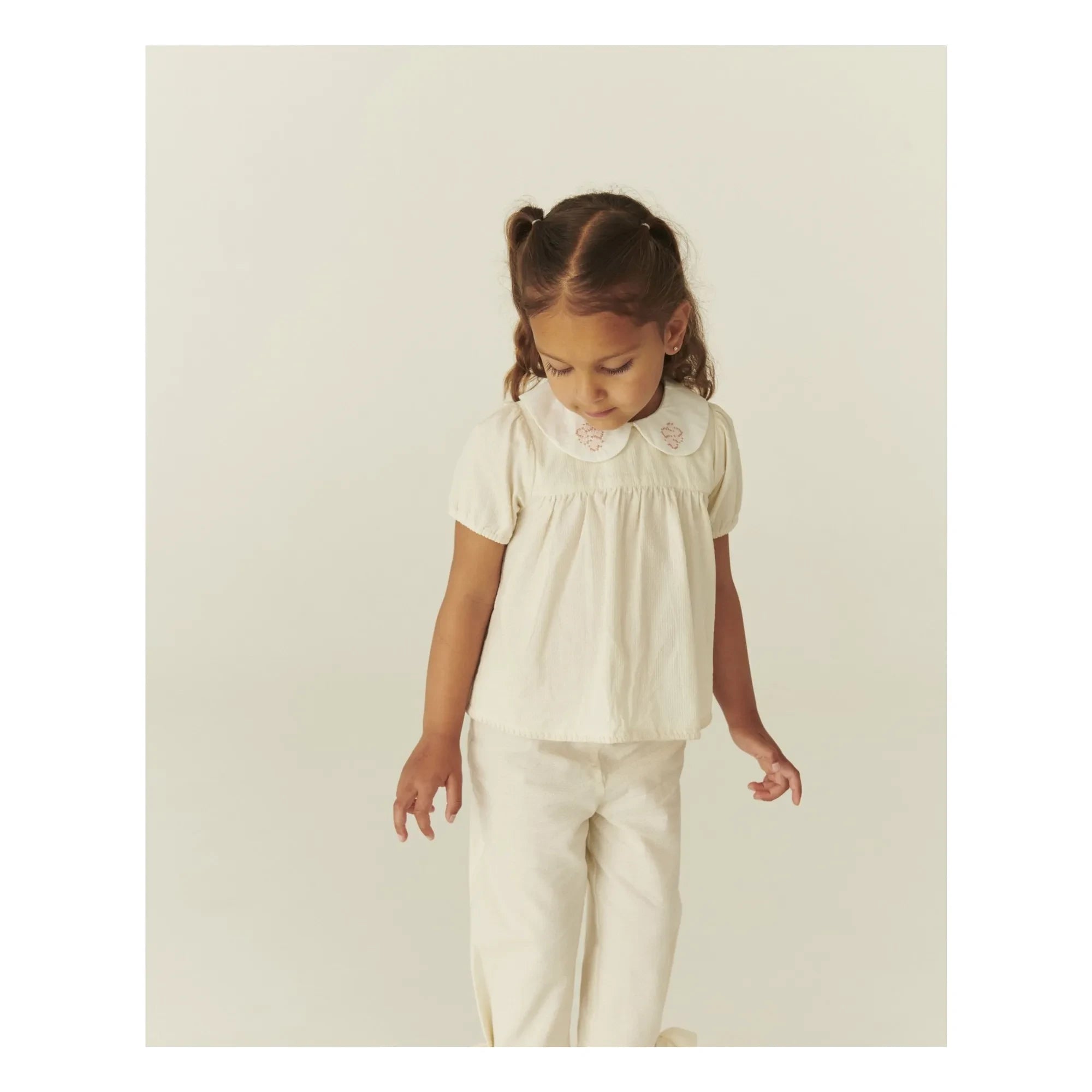 Copenhagen Colors - Blusa con volantes cuello Claudine algodón orgánico | Crema