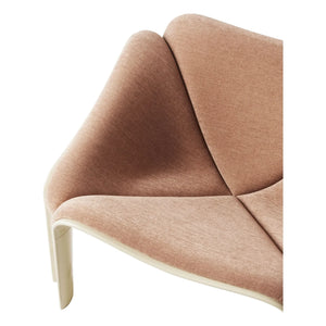 Gubi - Sillón F300, Pierre Paulin | Rosa pálido