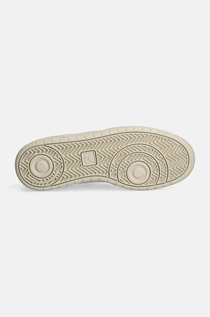 Zapatillas Veja V-10 de cuero
