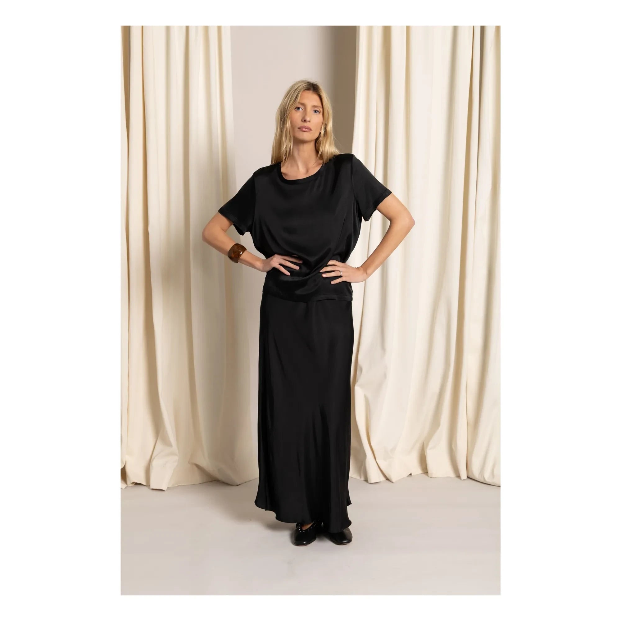 Smallable Woman - Camiseta Selena | Negro