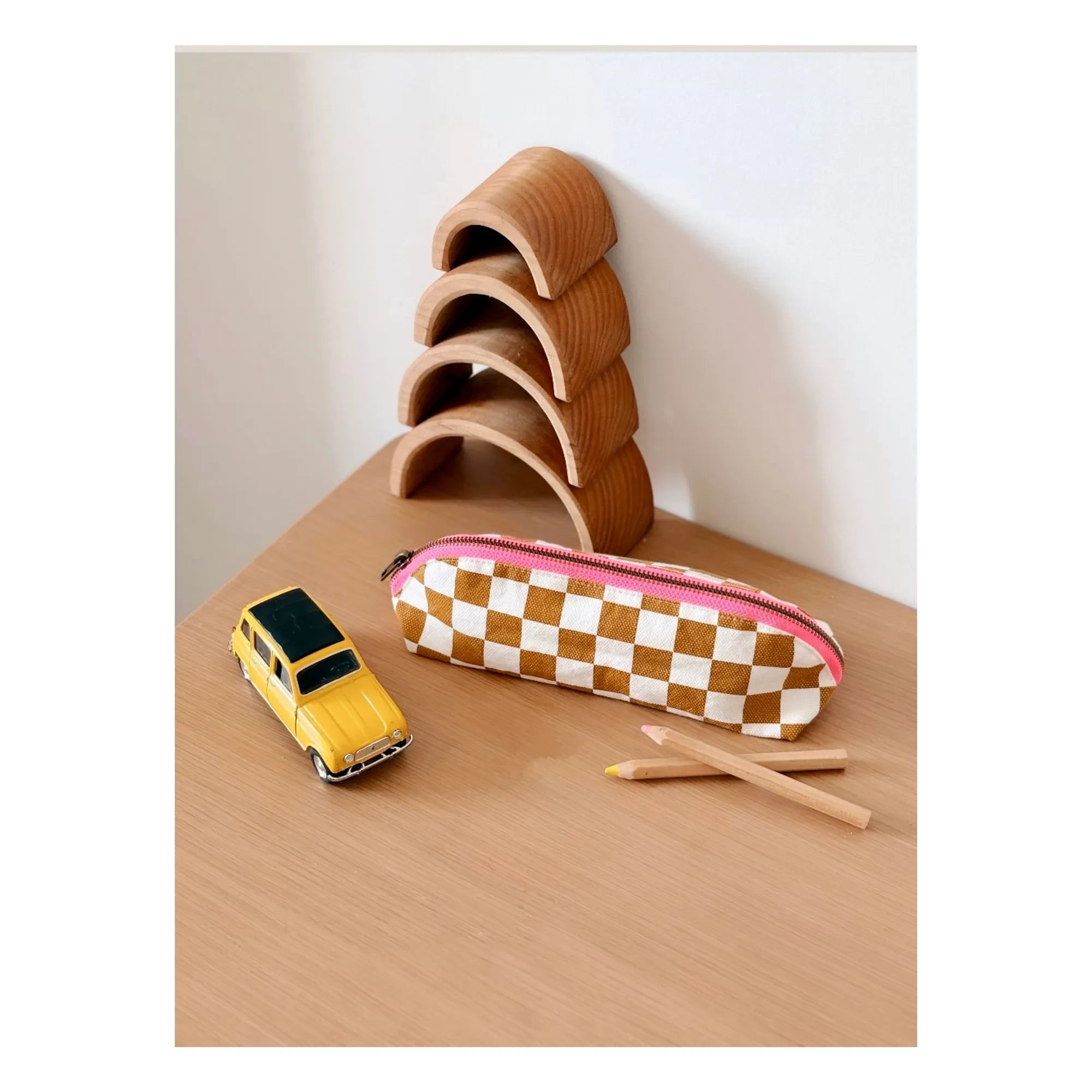Rose in April - Estuche Gaston Damier | Caramelo