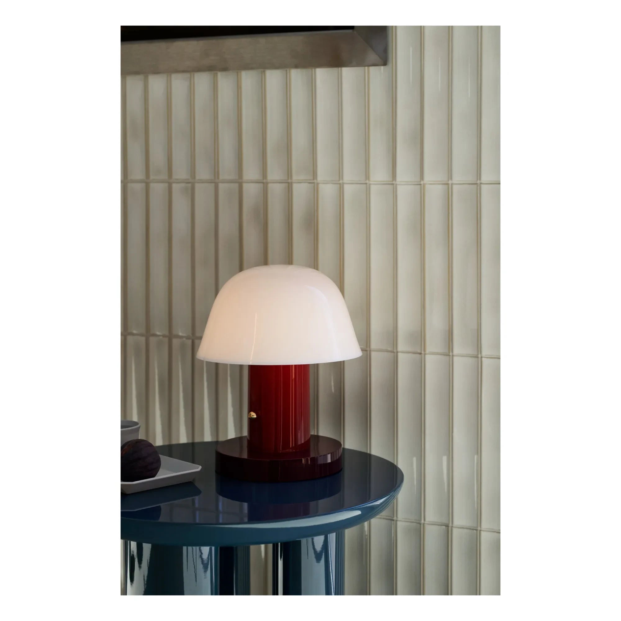 & Tradition - Lámpara de mesa JH27 Setago | Burdeos