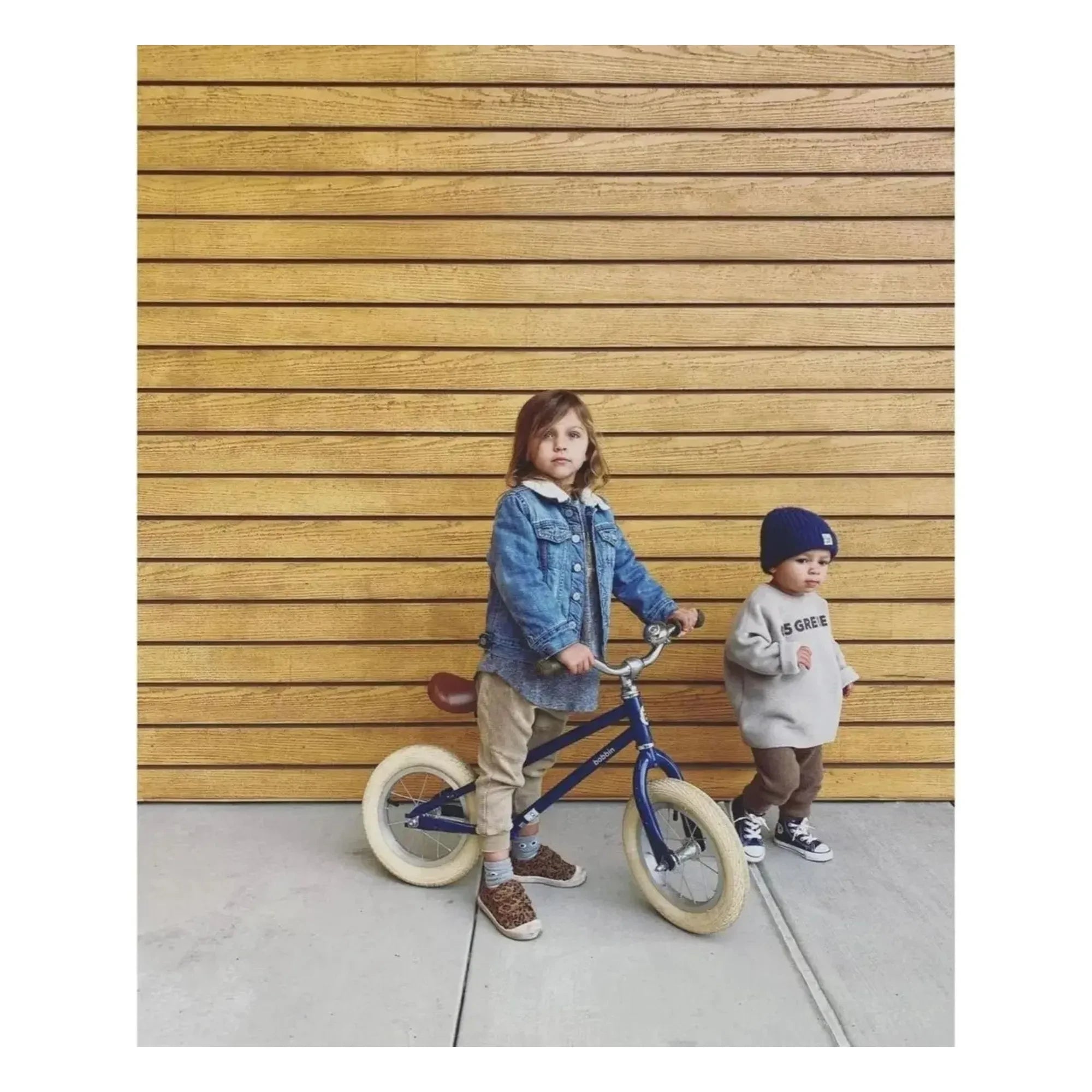 Patinete Bobbin - Moonbug 12" | Azul marino
