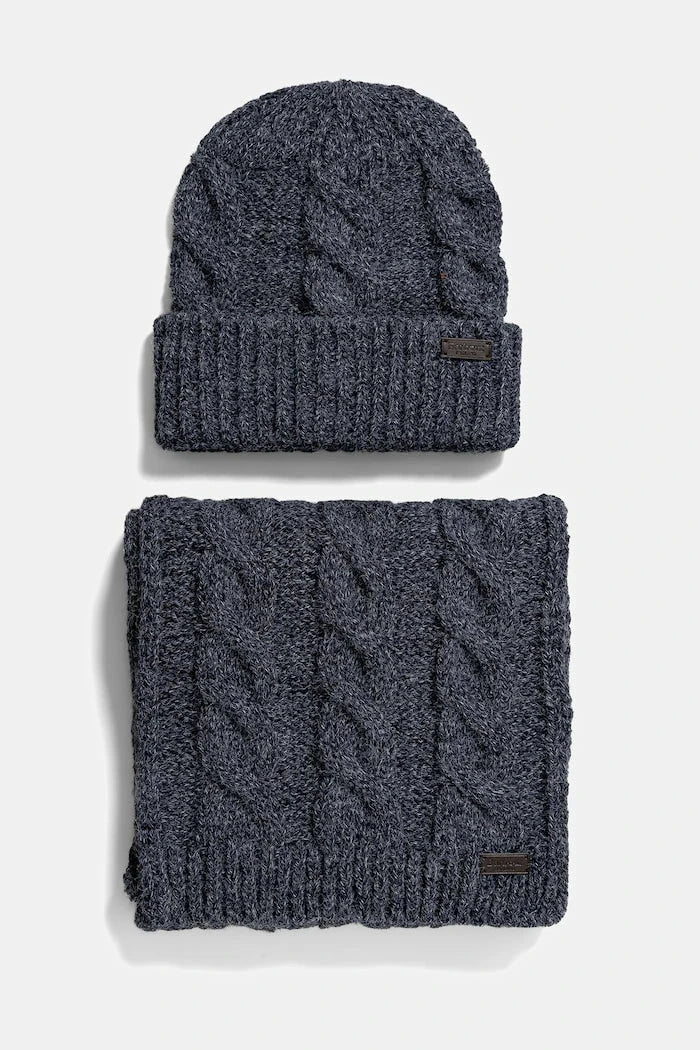 Gorro y bufanda Barbour