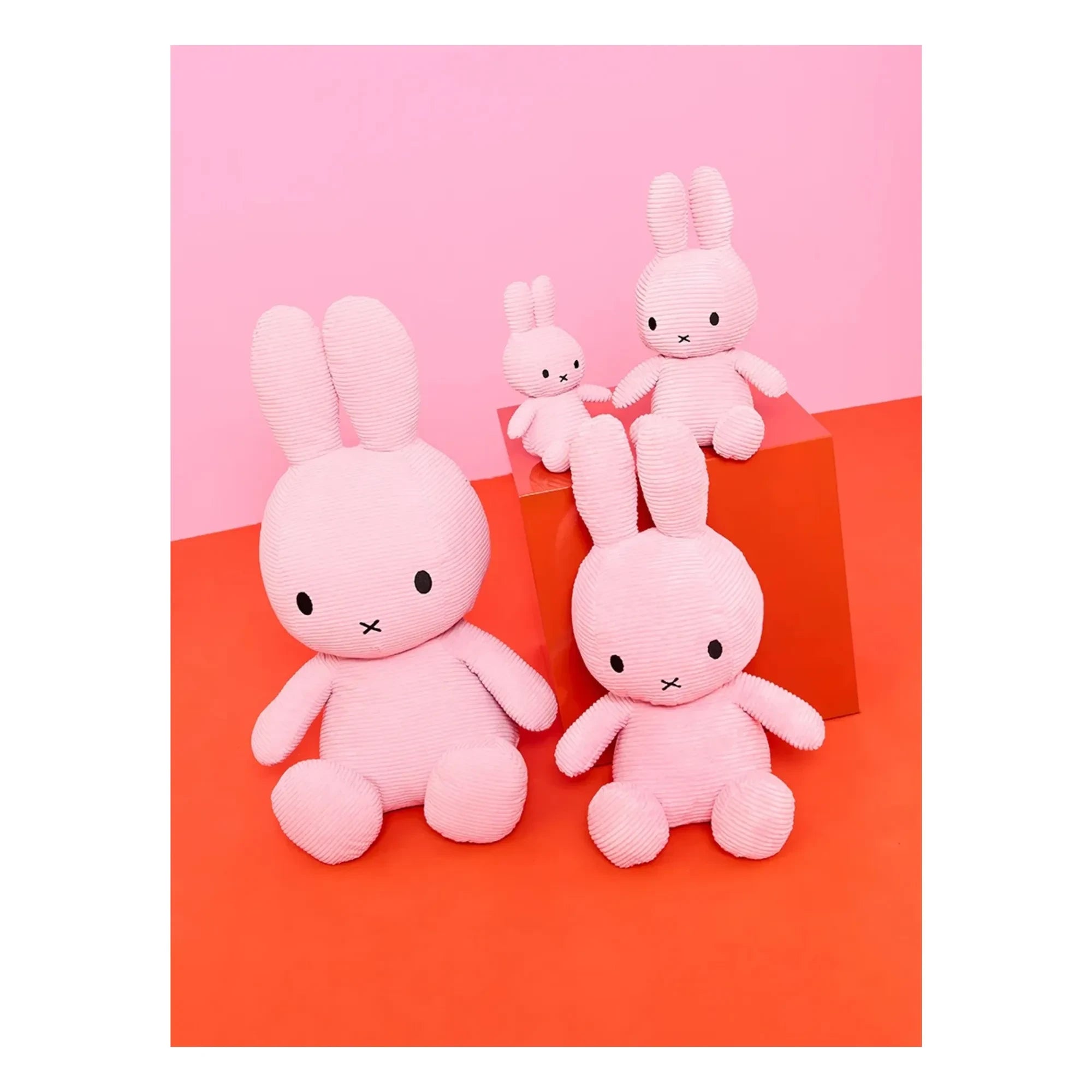 Bon Ton Toys - MIFFY - Peluche Miffy en tela de terciopelo | Rosa