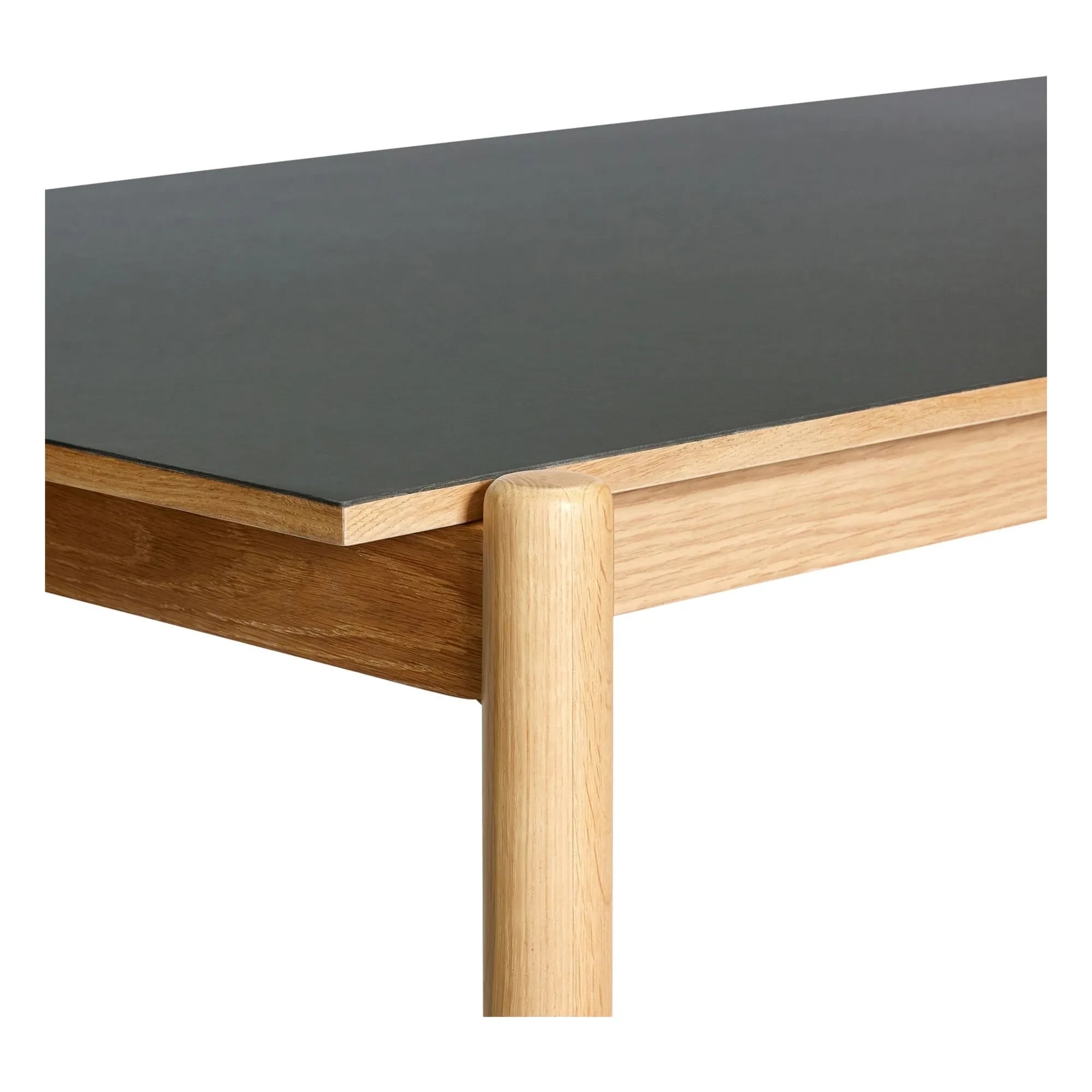 Hübsch - Mesa oblicua de roble | Negro