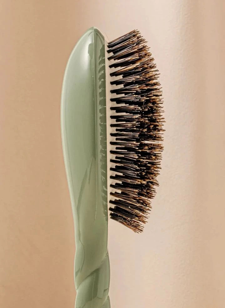 La Bonne Brosse - El Cepillo Universal para el Cabello No. 01 - Cuidado y Brillo | Verde Almendra