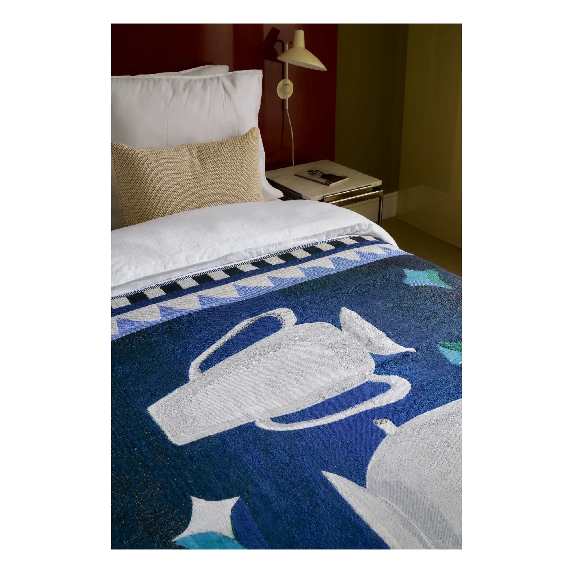 & Tradition - Manta JH46, Jaime Hayon | Azul