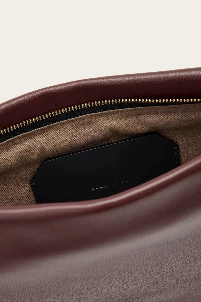 Clutch de piel BETTINA de AllSaints