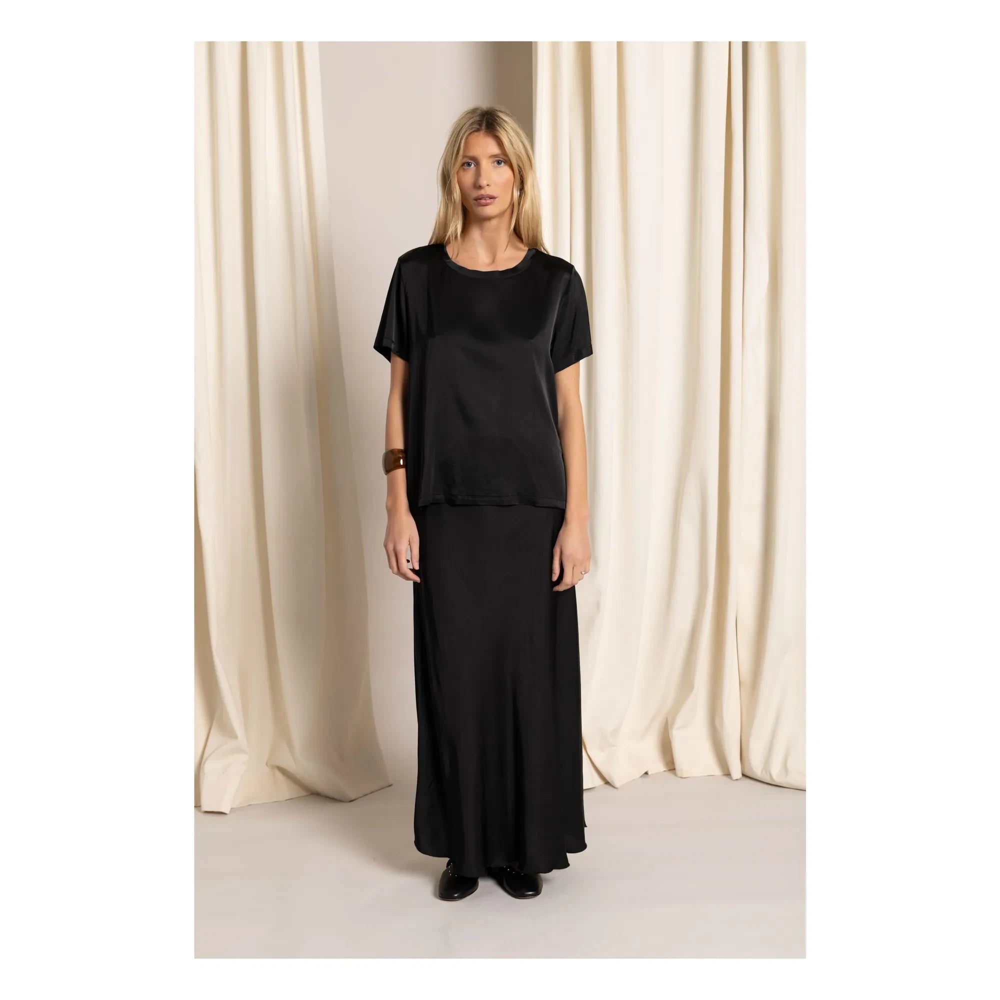 Smallable Woman - Camiseta Selena | Negro