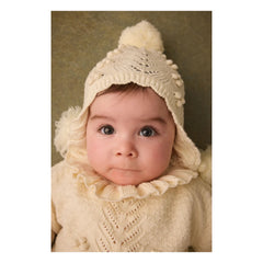 Louise Misha - Gorro con borlas Isolina | Crema