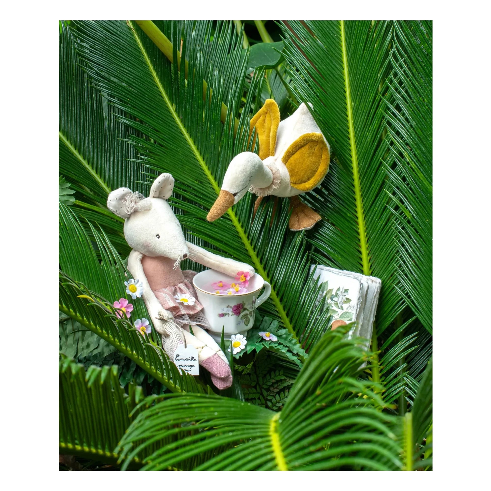 Moulin Roty - Sonajero Cisne - Pequeña Escuela de Baile