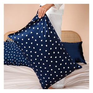 Emily's Pillow - Funda de almohada de seda de morera con estampado de corazones | Azul noche