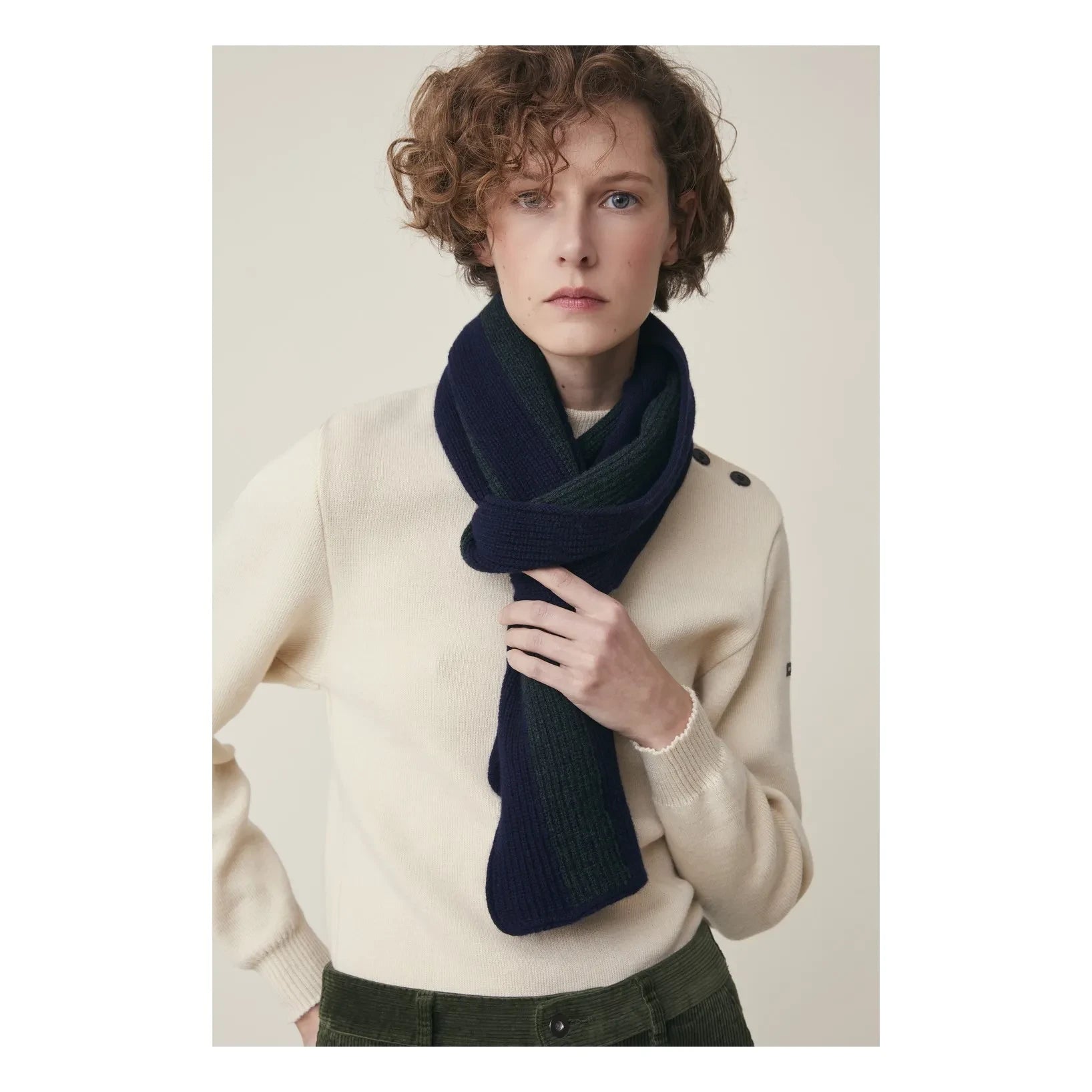 Moismont - Juliette Eşarp No. 225, Merinos Yünü | Lacivert