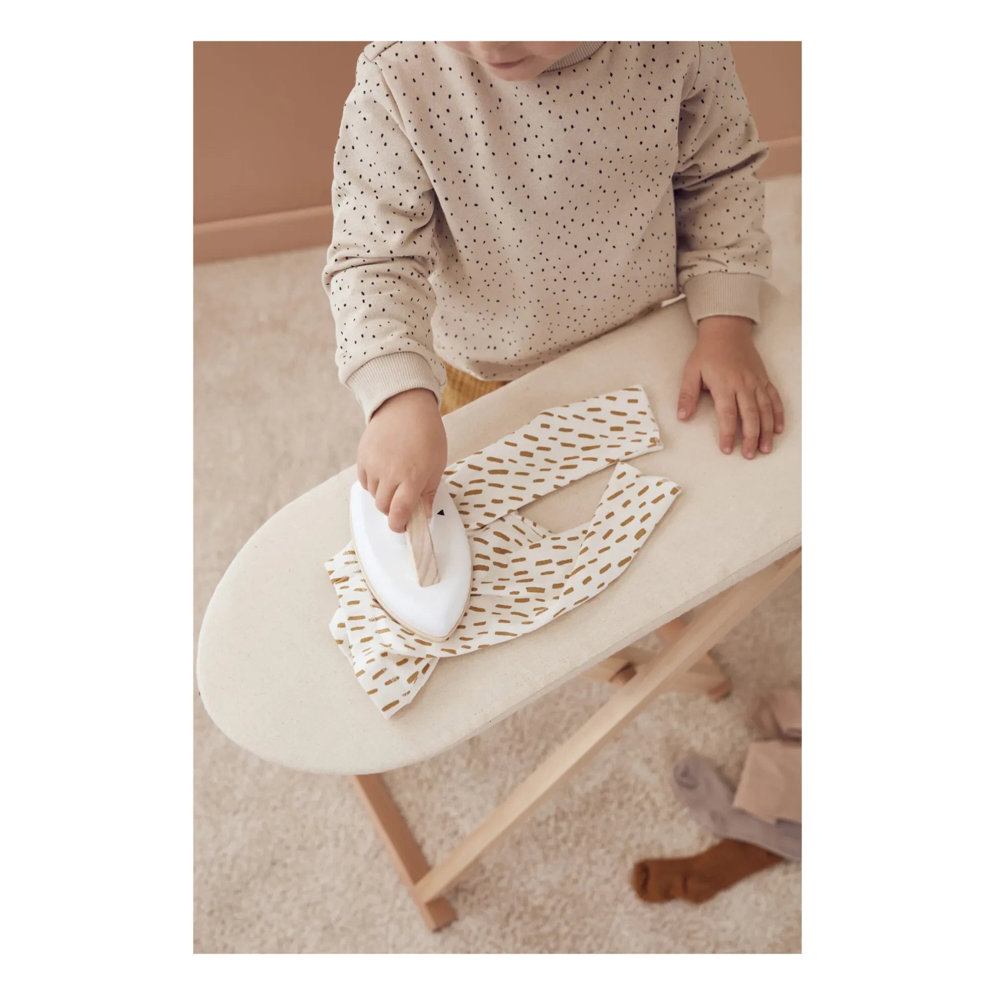 Kid's Concept - Plancha de juguete y tabla de planchar