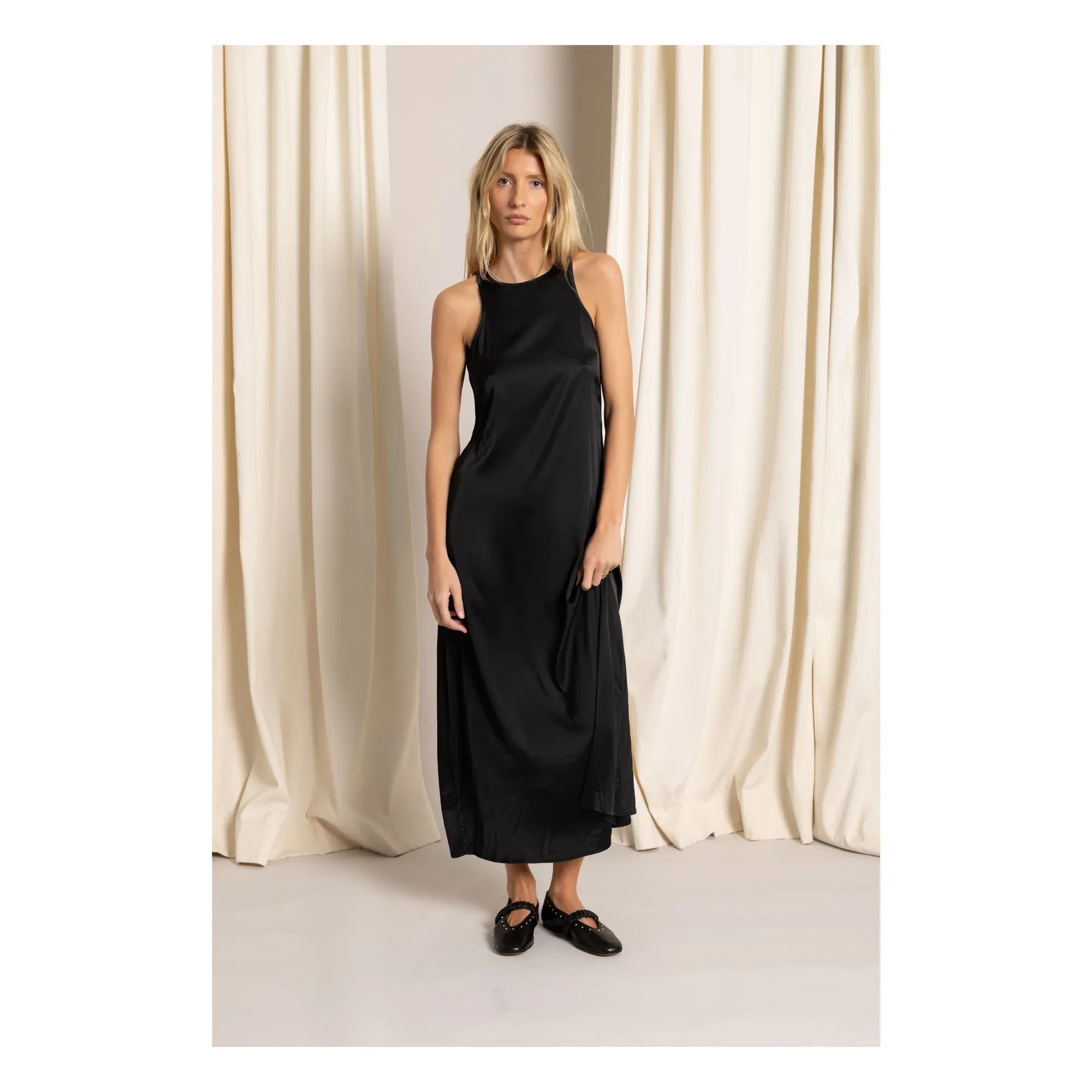 Smallable Woman - Vestido de Satén Zelie | Negro