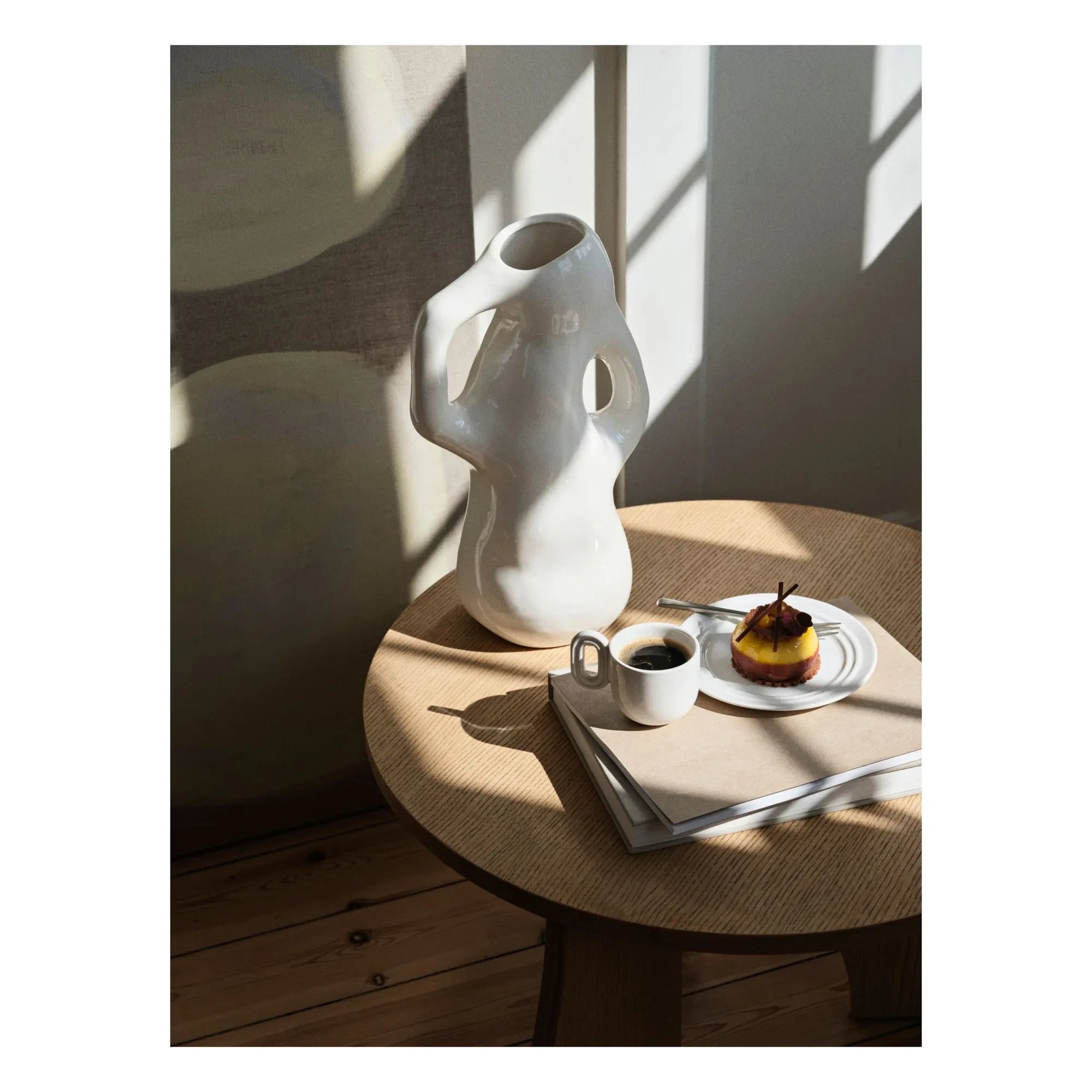 Broste Copenhagen - Jarrón de cerámica de piedra Isolde | Blanco