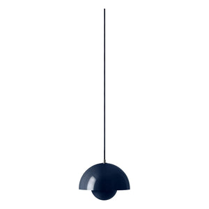 & Tradition - Lámpara colgante Flowerpot VP1, Verner Panton | Azul Oscuro